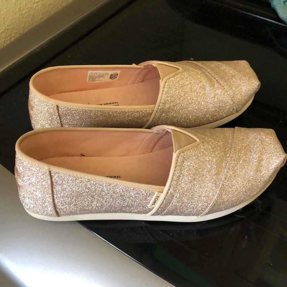 Toms shoes